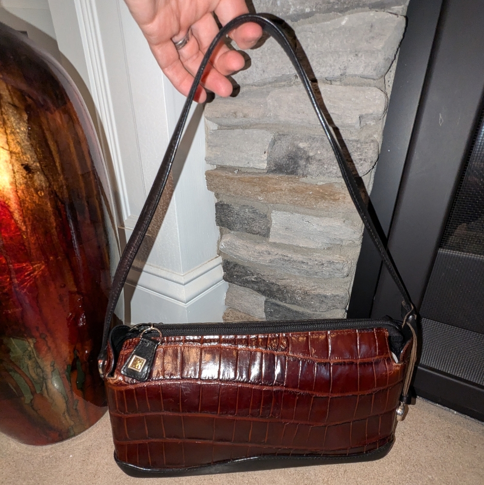 Woman's Brighton purse with heart charm, crocodile embossed leather, C724354